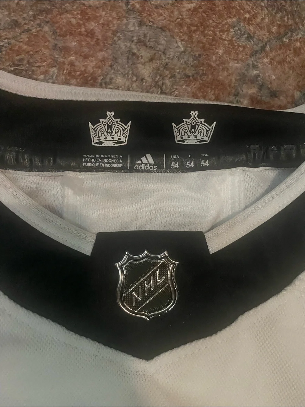 adidas White & Black Los Angeles Kings NHL Jersey